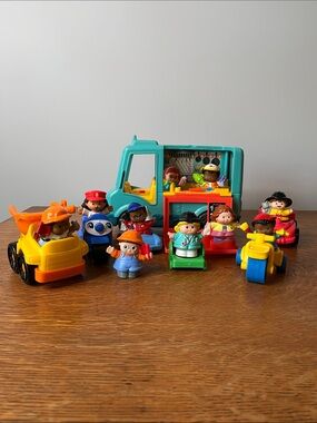 Fisher-Price Little People Lot of 16.  Includes 10 little people and 6 vehicles